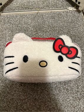 Impressions Vanity Hello Kitty Unfold Bag